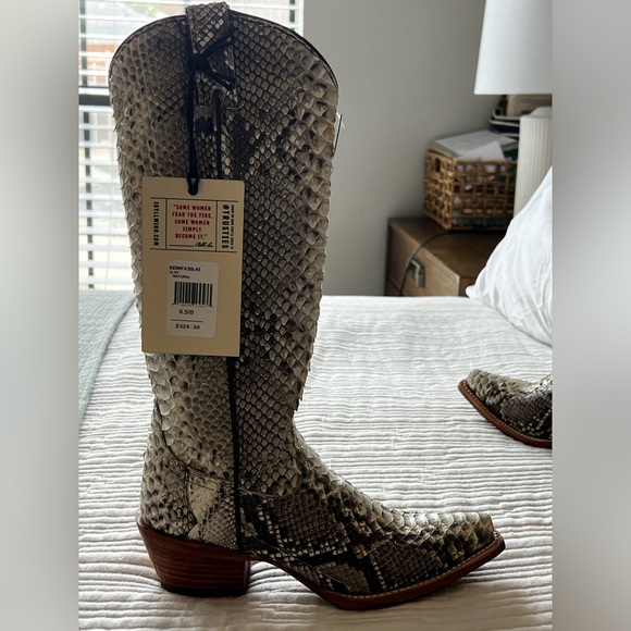 NEW WITH TAGS - IDYLLWIND SLAY PYTHON TALL WESTERN BOOTS - SNIP TOE 6.5 - Picture 3 of 7